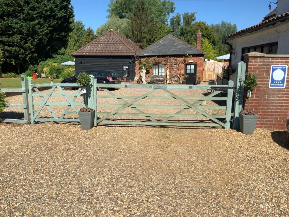 The Bridge Guest House Coltishall Экстерьер фото